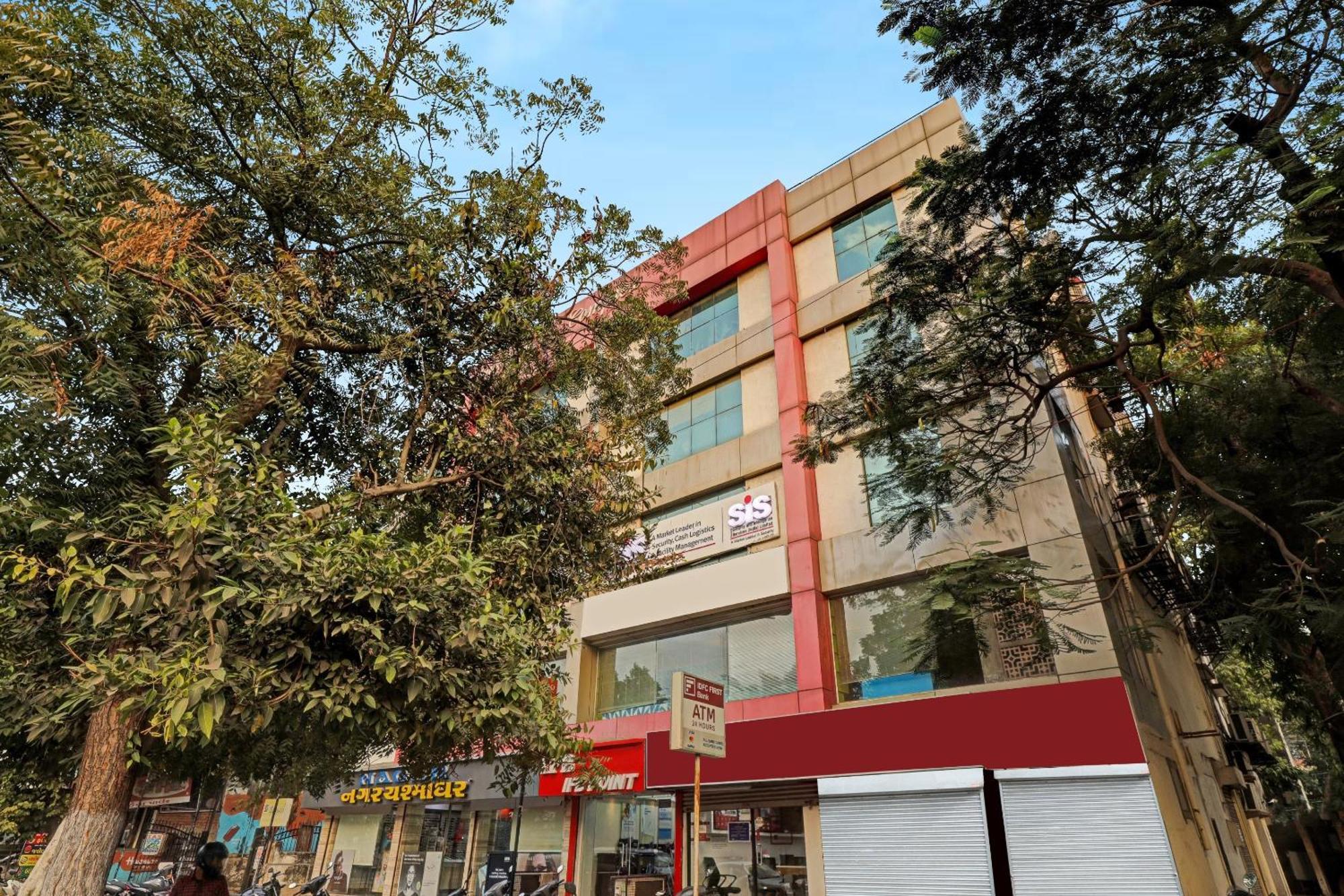 Capital O Bhavya Villa Ahmadabad Zewnętrze zdjęcie